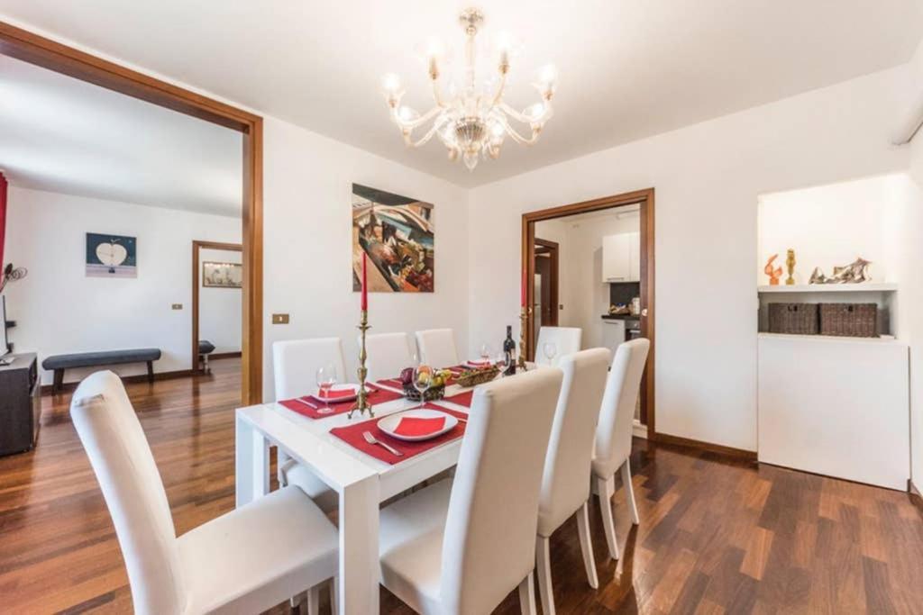Rialto Apartment With Canal Grande View Венеция Экстерьер фото