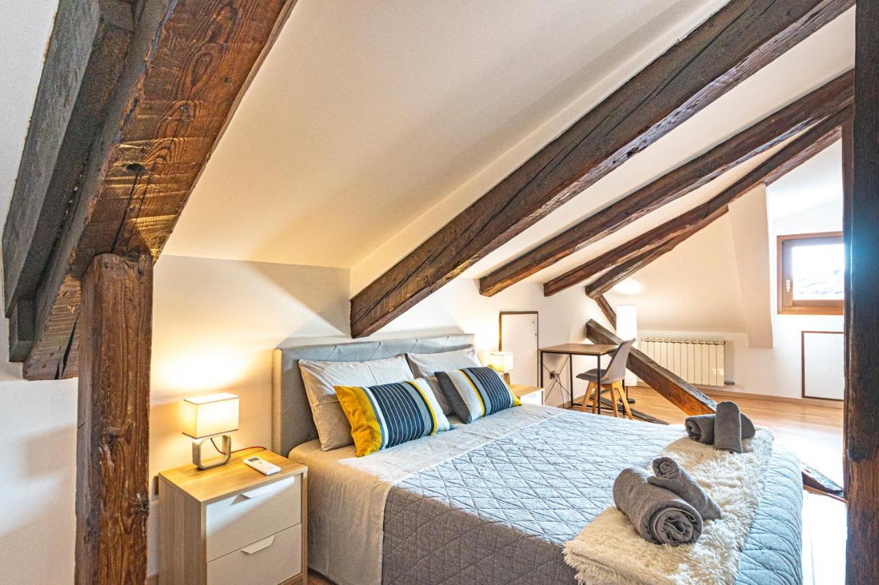 Rialto Apartment With Canal Grande View Венеция Экстерьер фото