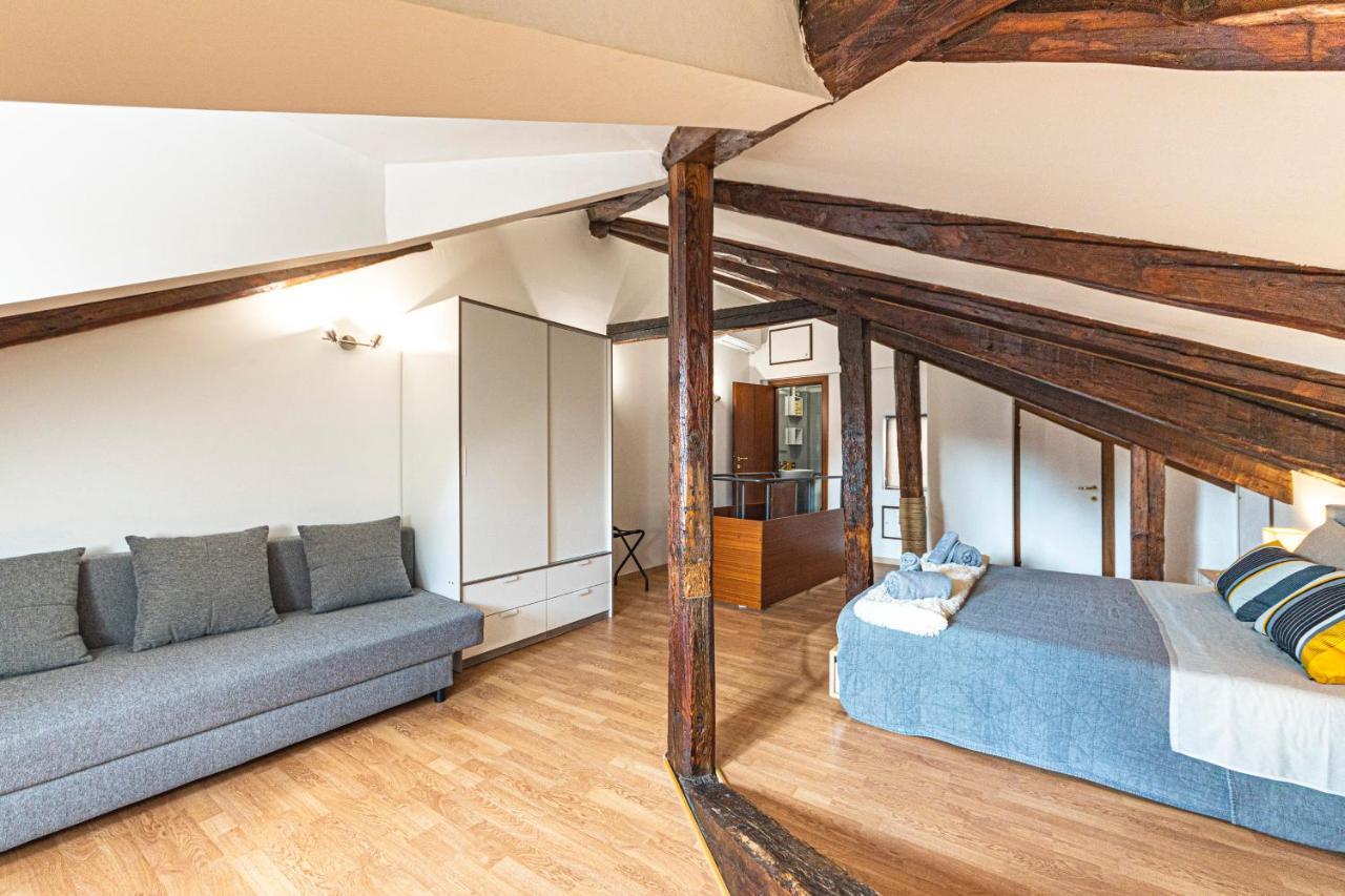 Rialto Apartment With Canal Grande View Венеция Экстерьер фото