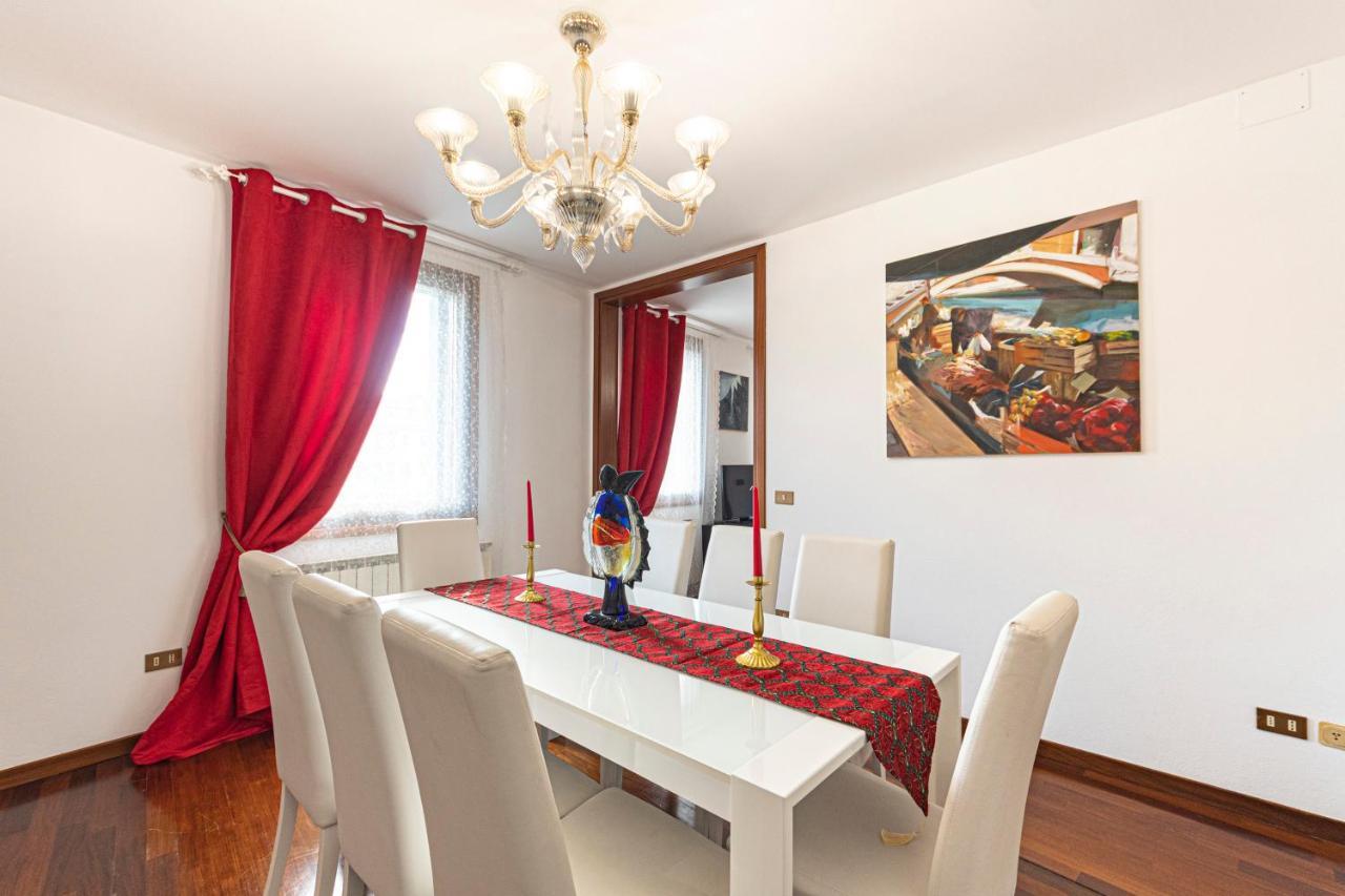 Rialto Apartment With Canal Grande View Венеция Экстерьер фото